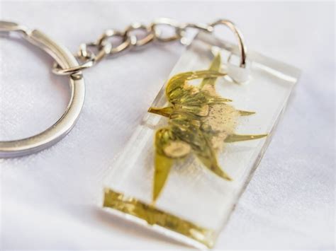 Edelweiss Keychain Made Of Epoxy Resin Keychain With Edelweiss Resin