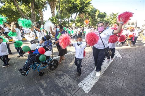 Estudiantes de los Centros de Atención Múltiple participan en colorido