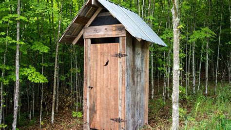 Waterless Toilet: A Great Off Grid Toilet Option