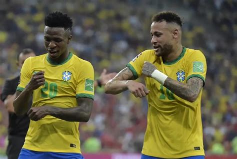 Neymar Jr X Vini Jr Veja Comparativo Da Carreira Dos Craques Aos 22 Anos