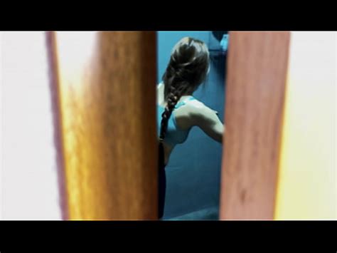 Hermanastro espiándome lo atrapé y decidí vaciar sus bolas XVIDEOS