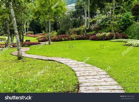 Landscaping Path Green Grass Garden Stock Photo 338222483 | Shutterstock