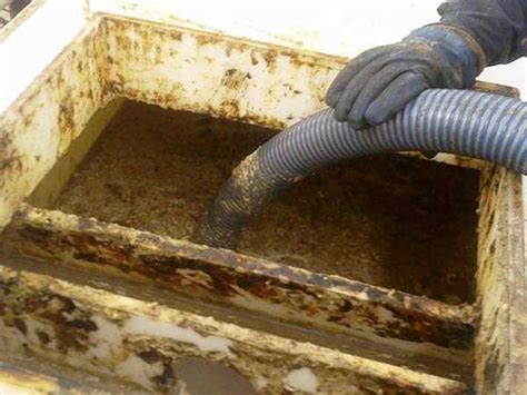 Ассенизатор что это – Ассенизаторская машина - назначение, применение и ...