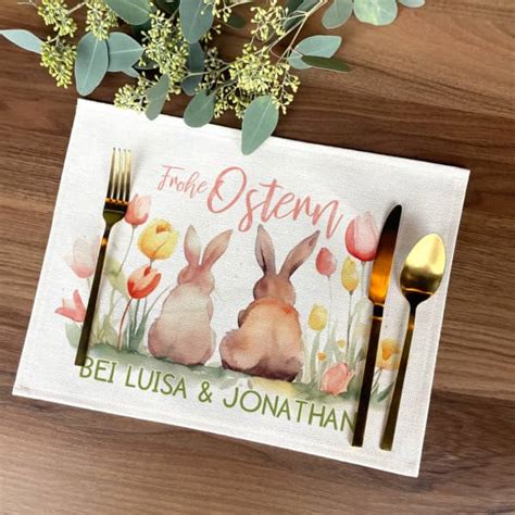 Platzdeckchen Frohe Ostern Mit Hasen Tulpen Text Im Aquarell Stil