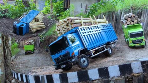 Truk Oleng Ban Jebol Rc Hino Dan Dhum Truk Full Muat Kayu Menjadi