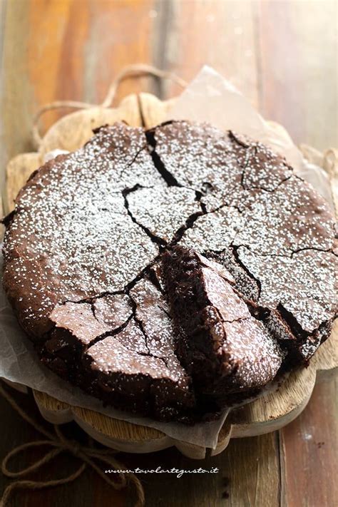 Torta Al Cioccolato Fondente Morbida Cremosa Facilissima Ricetta