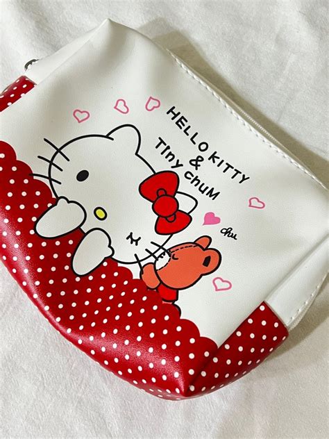 全新｜HELLO KITTY 小化妝包, 她的時尚, 包包與錢包, 多用途袋在旋轉拍賣