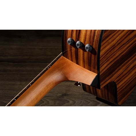 Taylor 214ce Plus