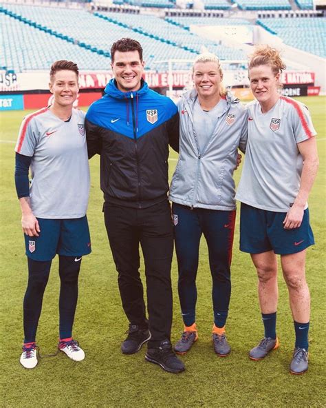 Ashlyn Harris Coach Josh Lambo Jane Campbell And Alyssa Naeher USWNT