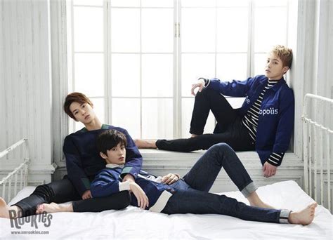 S M Rookies Pose With Sm Senior Exo S Xiumin Allkpop Nct Sm