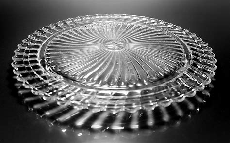 Footed Cake Plate Swirl Pattern Clear Glass Round