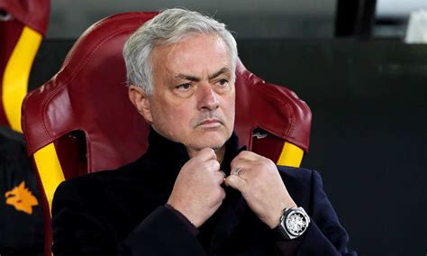 Ex Roma, Karsdorp: "Mourinho mi diede otto volte del traditore davanti ...