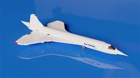 This Guy Built The Legendary Concorde Supersonic Out Of Lego