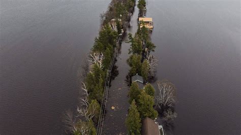 Residents Urged To Evacuate As New Brunswick Floodwaters Rise Youtube