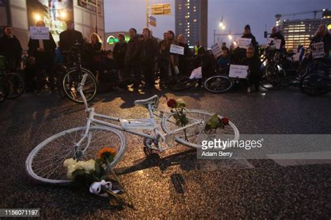 Ghost Bike Photos And Premium High Res Pictures Getty Images