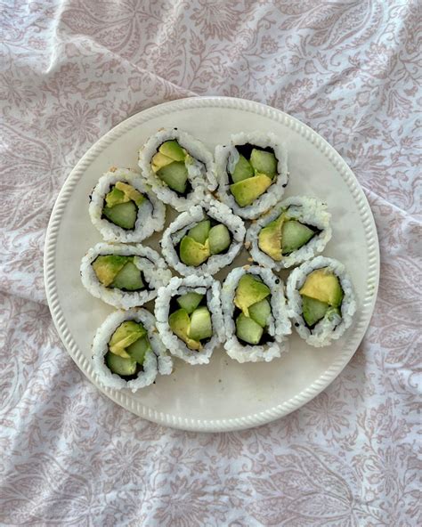 Easy Veggie Avocado Cucumber Sushi Roll Recipe