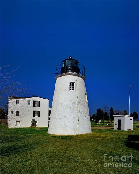 Piney Point Lighthouse Potomac River Photograph By Wernher Krutein