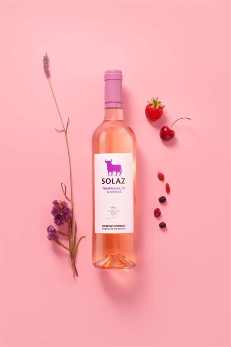 Solaz Shiraz Rose Wine 70cl Russells British Store