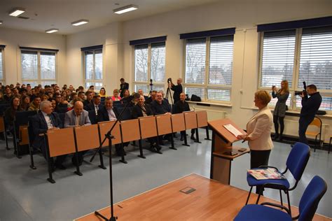 XI Akademickie Targi Pracy Czas Ciechanowa Tygodnik Ciechanowa I Okolic