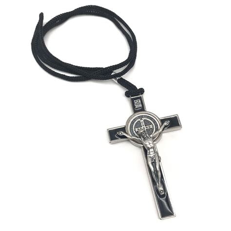 Colar Crucifixo Cruz De Metal S O Bento Preto Prata Velha Shopee Brasil