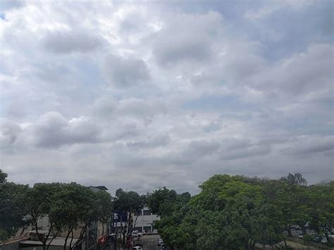 Final de semana terá sol entre nuvens e pancadas de chuva isoladas