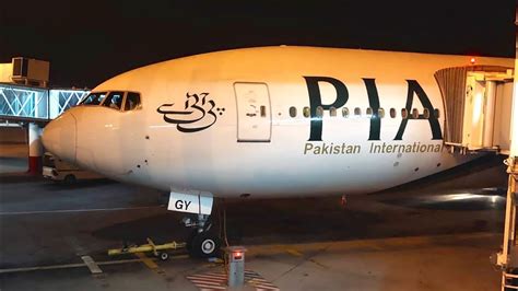 🇨🇦🇵🇰 Pia Business Class Trip Report Toronto To Karachi Executive Economy Pk784 Ap Bgy