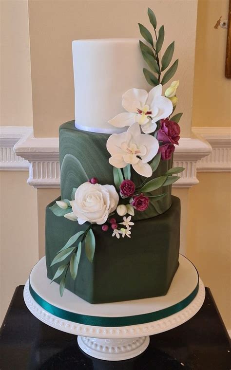 Green And White Hexagon Wedding Cake In 2023 Hexagon Wedding Cake