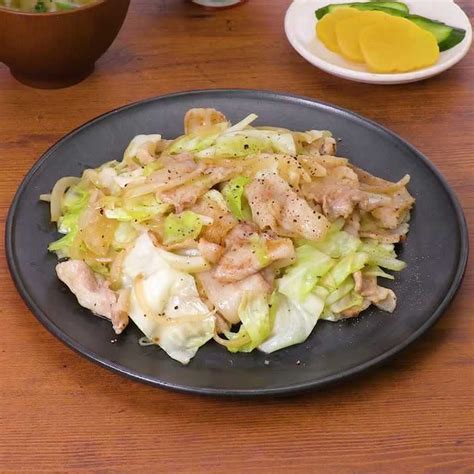 ごはんに合うおかず♪ 豚バラとキャベツの塩だれ炒めのレシピ動画・作り方 Delish Kitchen レシピ 料理 レシピ