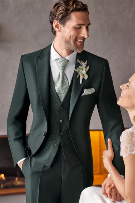 Forest Green 3 Piece Wedding Suit Tom Murphys Formal And Menswear