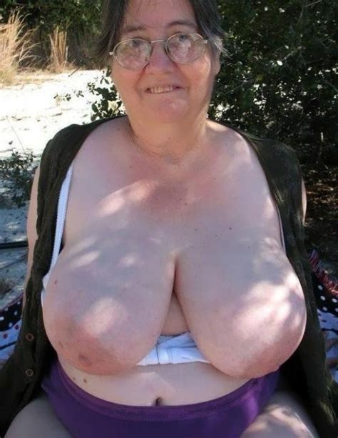 Porn Pics Of Older Women With Saggy Tits Granny Pussy