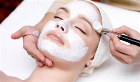 Organic European Facial Signature Massage