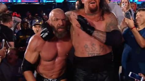 Triple H Vs The Undertaker