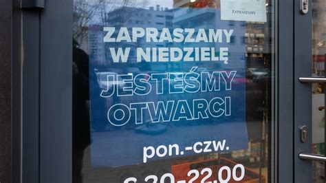 Nowy Spos B Na Zakaz Handlu W Niedziele Tajemnicza Uchwa A Sieci