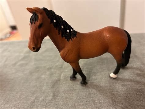 Se produkter som liknar Schleich häst på Tradera 654670087