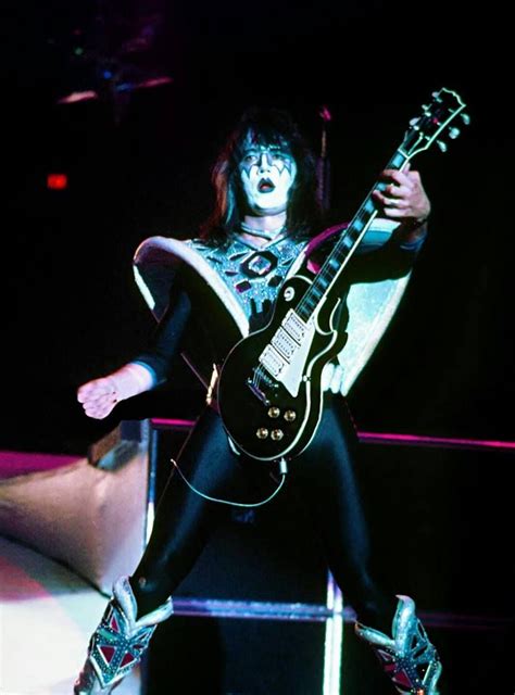 Pin By Lee Thomson On Ace Frehley Ace Frehley Kiss Concert