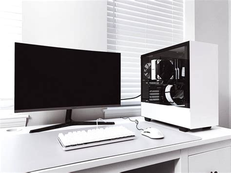 Download White And Black Pc Gaming Set Up Wallpaper