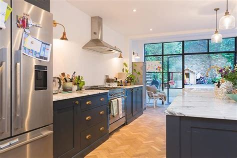 Bennerley Rd SW11 Plus Rooms Open Plan Kitchen Living Room Living