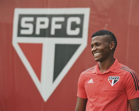 São Paulo está armando grande time e quero fazer parte disso diz