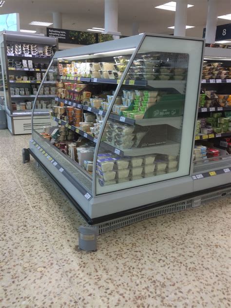 Tesco Watford Extra Food Grocery Retail Deli Produce