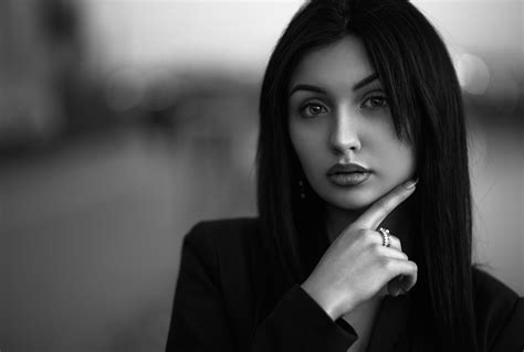 Wallpaper Women Portrait Face Monochrome Depth Of Field 2048x1380