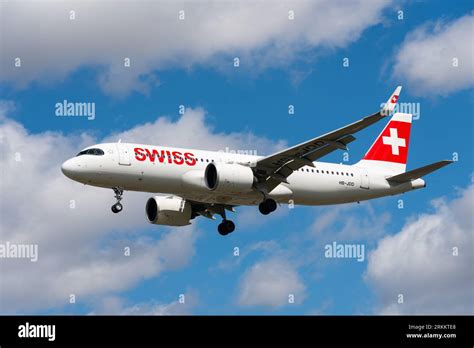 Swiss International Air Lines Airbus A N Jet Airliner Plane Hb