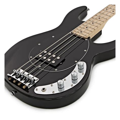 Disc Redsub Pk Bass Guitar And Ba 30 Amp Bundle Jet Black At Gear4music