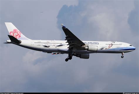 B China Airlines Airbus A Photo By Suparat Chairatprasert