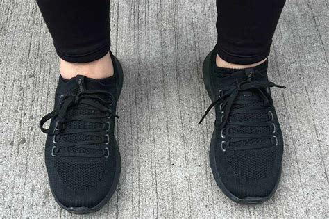 The 11 Best Walking Shoes For Flat Feet Of 2024 Tested By Real People