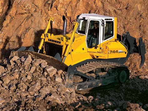 Buldozer Liebherr Pr 744 Second Hand De Vanzare Utilben 0264 266123