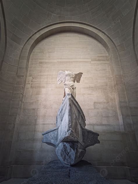 Winged Victory Of Samothrace Wallpaper