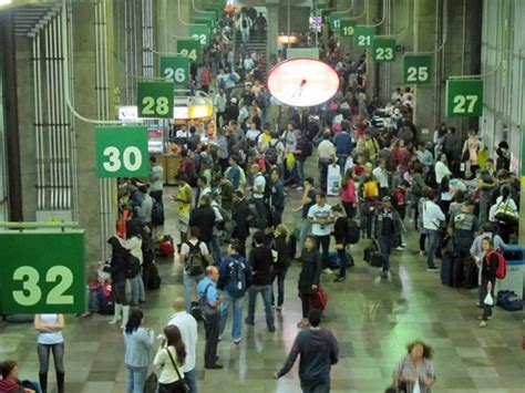 G1 Rodoviárias devem receber cerca de 660 mil passageiros no feriado