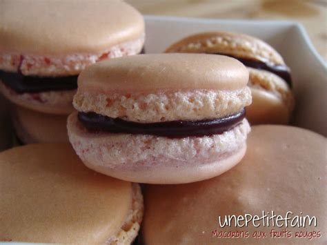 Macarons Aux Fruits Rouges Une Petite Faim