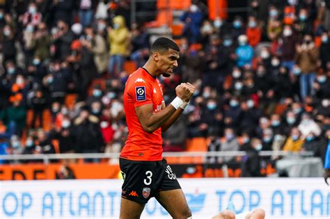 Mercato Fc Lorient Le Départ Dun Défenseur Officialisé Au Fcl Foot