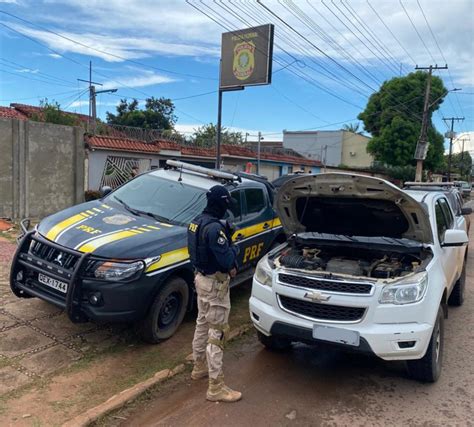 Prf Recupera Ve Culo Roubado E Prende Condutor Por Recepta O E Uso De